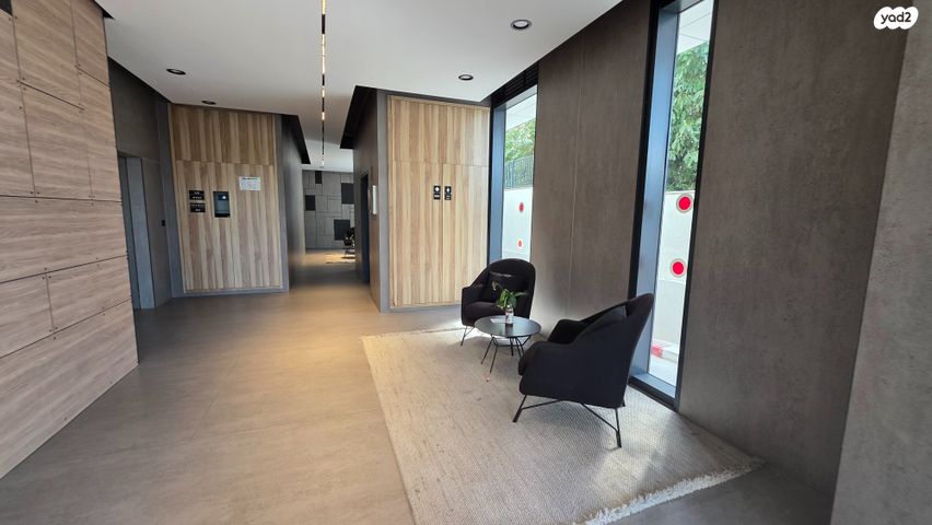 דירה, שדרות ביאליק, הדר, רמת השרון