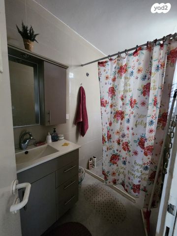 דירה, לוי אשכול, נהריה