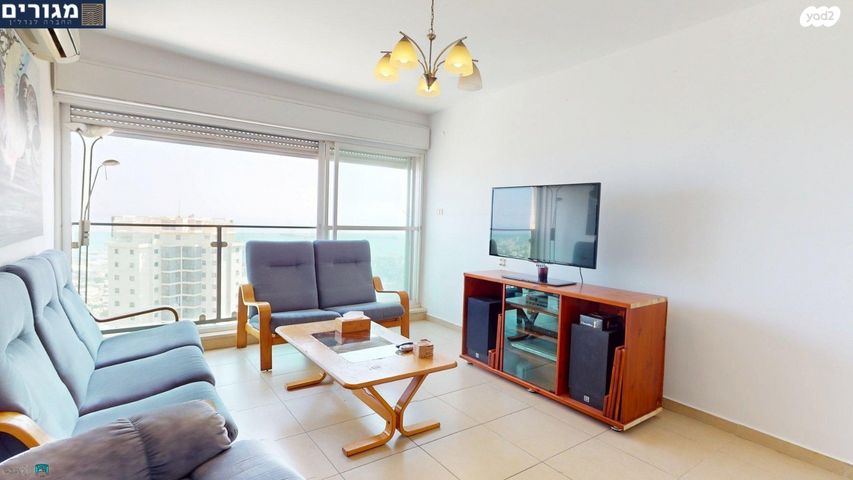 דירה, חנה סנש, חיפה