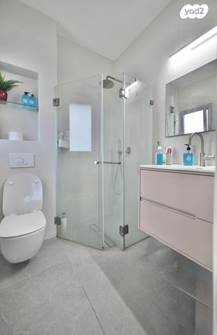 דירה, האימהות, סביוני נצר סירני, נס ציונה