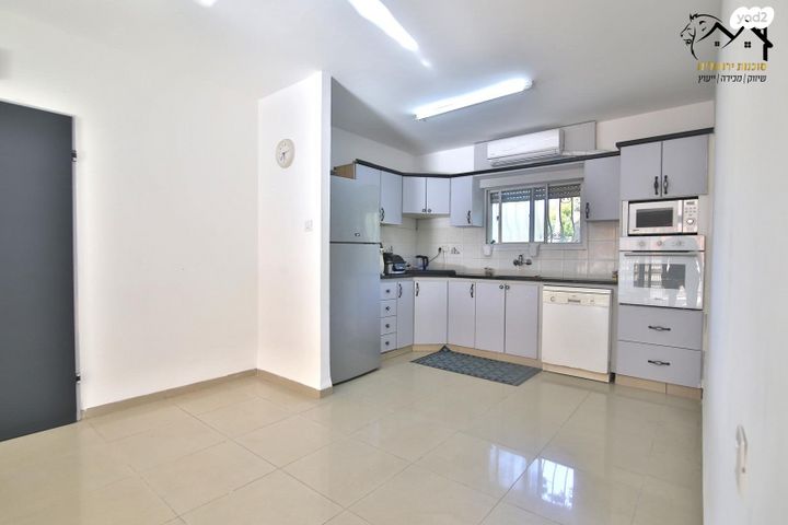 דירת גן, אצ"ל 4, אפק, קרית ביאליק