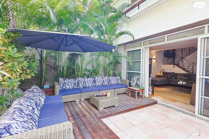 דו משפחתי, הוד השרון