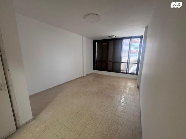 דירה, שדרות יוספטל 8, בן גוריון, קרית אתא