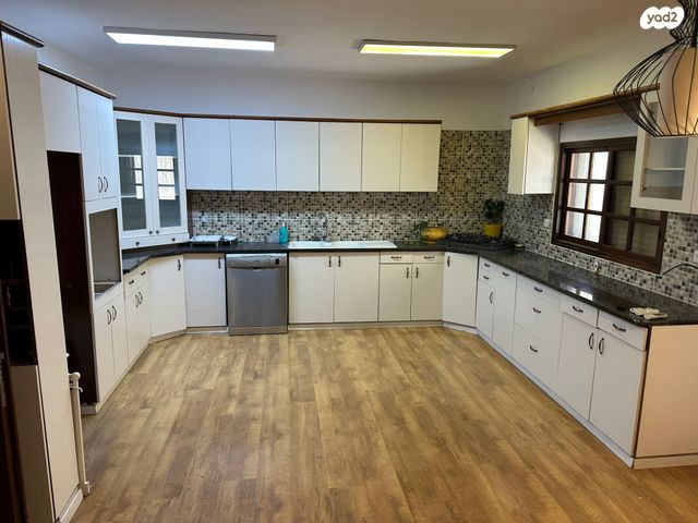 גג/ פנטהאוז, קדמן 20, נווה רמז, חולון