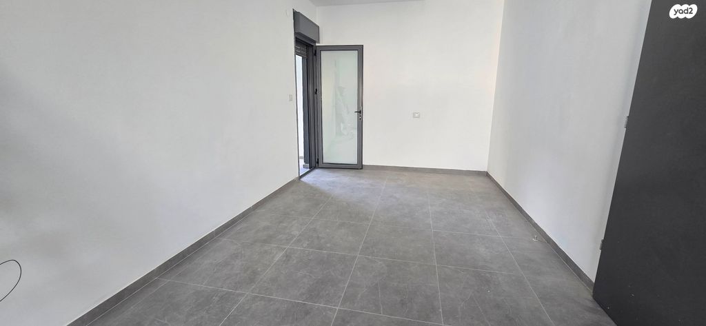 דירת גן, נחל דישון, רמת נבון . הר כרמי, כרמיאל