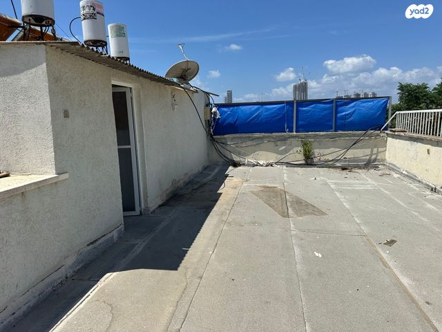 גג/ פנטהאוז, קדמן 20, נווה רמז, חולון