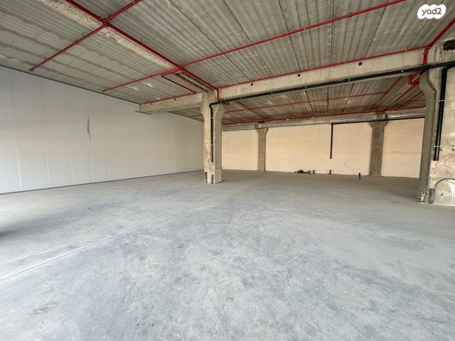 חנויות/ שטח מסחרי