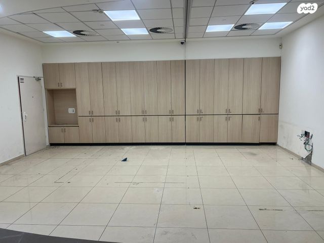 חנויות/ שטח מסחרי, הרב נחום לוין, מרכז העיר, עפולה