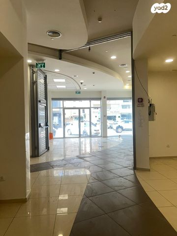 חנויות/ שטח מסחרי, הרב נחום לוין, מרכז העיר, עפולה