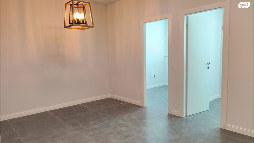 שדרות הרכס 13