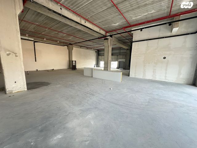 חנויות/ שטח מסחרי, מודיעין מכבים רעות