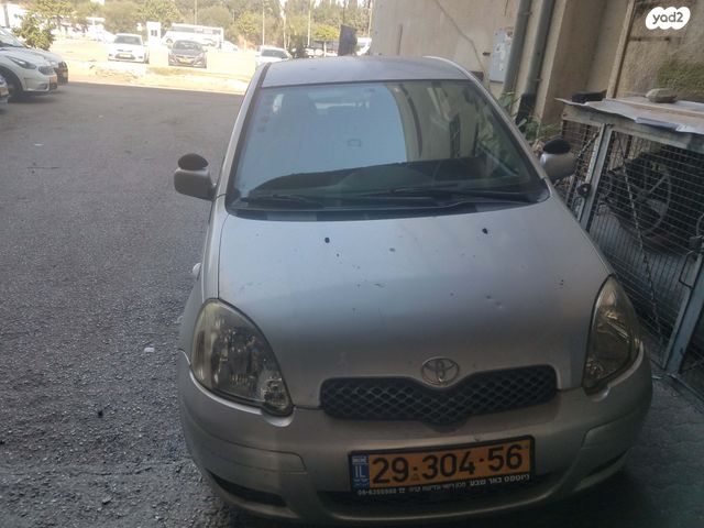 מודעת רכב טויוטה יאריס