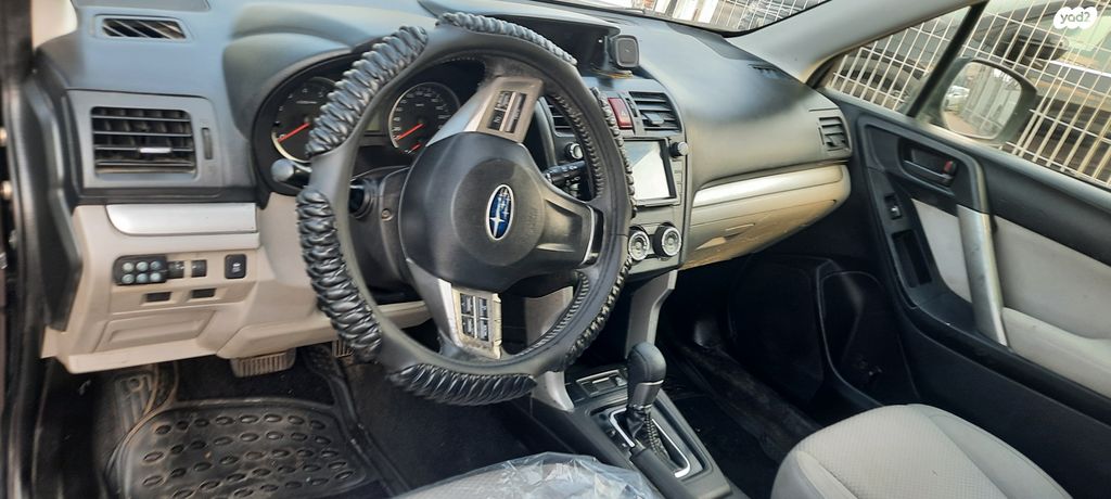 סובארו פורסטר