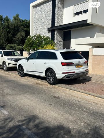 אאודי Q7