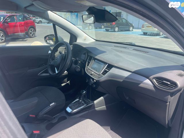 אופל קרוסלנד X