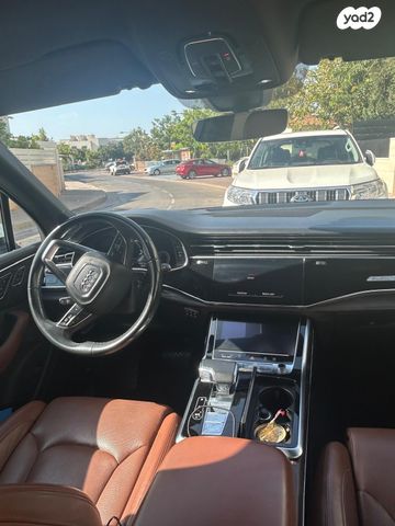אאודי Q7