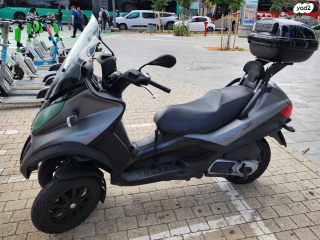 מודעת רכב פיאג'ו MP3 300 LT
