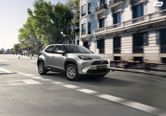 טויוטה יאריס קרוס