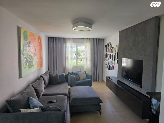 חיים משה שפירא 23