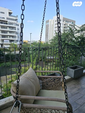 גג/ פנטהאוז, אהבת אדם 87, שרונה, כפר יונה