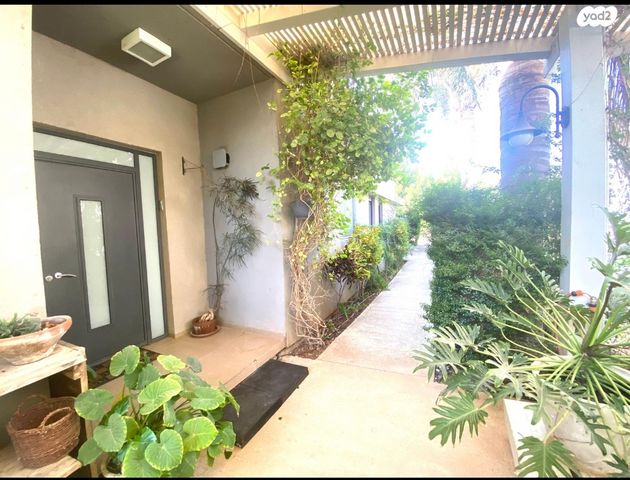 בית פרטי/ קוטג', צבאים 270, מולדת, מולדת