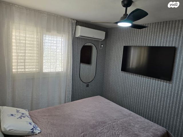 דירה, חיים משה שפירא 23, מנחם בגין, עכו