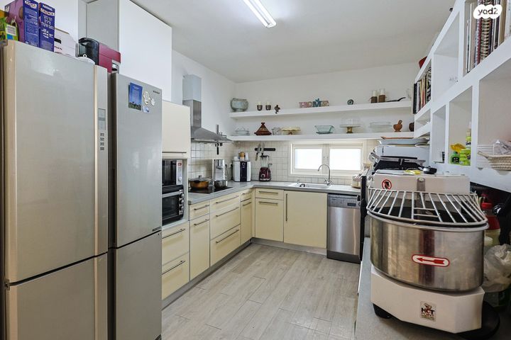 דירה, הוד השרון