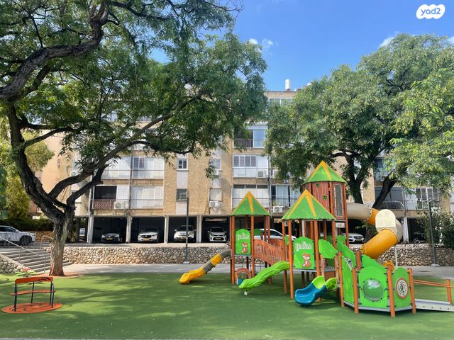 דירה, התחייה 21, נאות שושנים, חולון