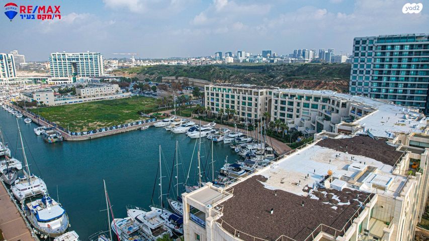 דירת גן, הרצליה