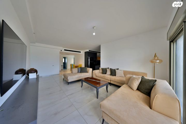 גג/ פנטהאוז, לוי אשכול 7, לב מוצקין, בנה ביתך, קרית מוצקין