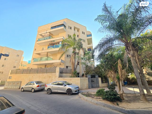 ישראל גלילי 11