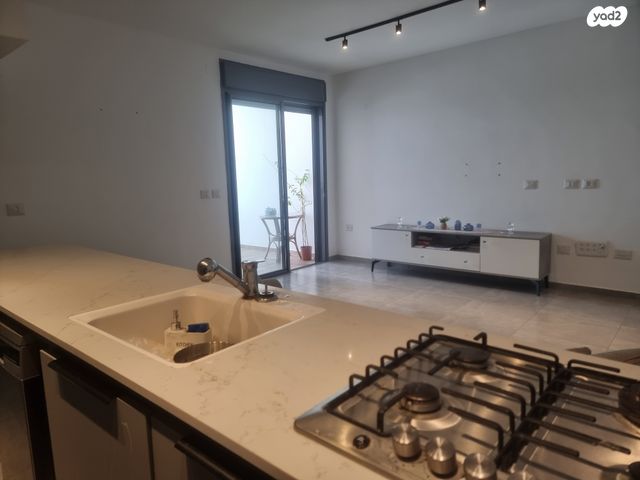 דירה, האחים טרבס, ד' / מערב מרכז העיר, רחובות