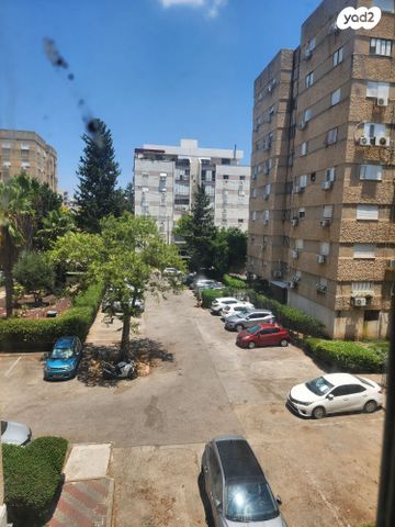 דירה, השקדים, מרכז העיר, סביניה, הוותיקה, קרית ביאליק