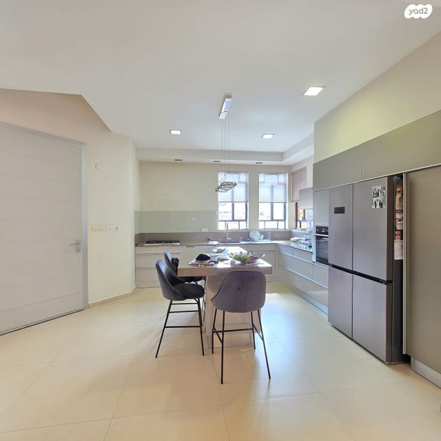 דו משפחתי, דן, גני מנחם, באר יעקב