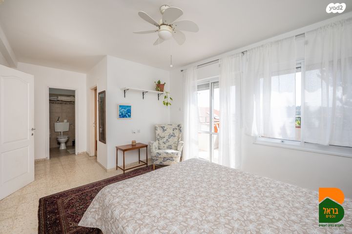 דו משפחתי, מול היקב, זכרון יעקב