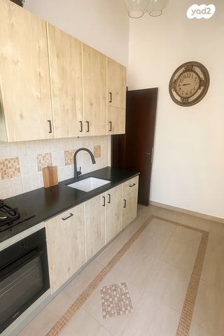 דירה, בן יהודה, חיפה