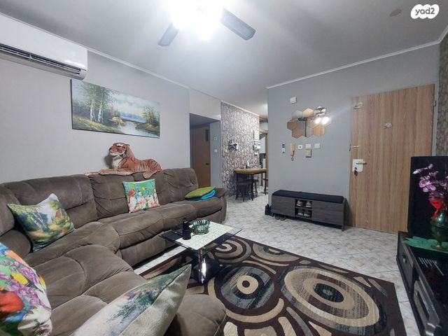 דירה, נירים, גני אביב, לוד