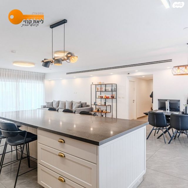 גג/ פנטהאוז, הרימון, קרית גת