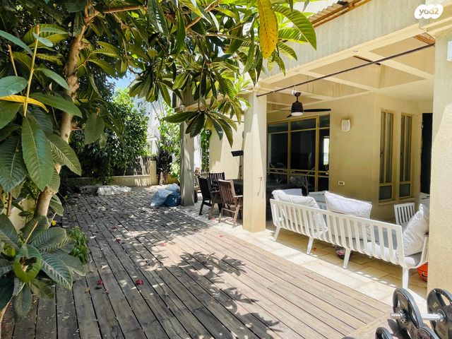 בית פרטי/ קוטג', יקינטון, מתחם 19 - 20 (מתחם הפרחים), הוד השרון