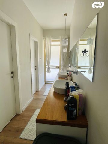 בית פרטי/ קוטג', יקינטון, מתחם 19 - 20 (מתחם הפרחים), הוד השרון