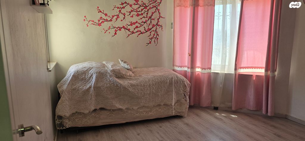 דירה, הרב יצחק חי טייב, הר נוף, ירושלים