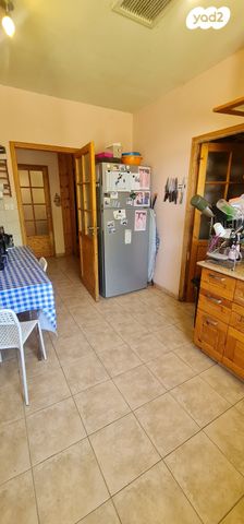 משק חקלאי/ נחלה, מגדל עדר, בת עין, בת עין