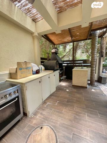 בית פרטי/ קוטג', יקינטון, מתחם 19 - 20 (מתחם הפרחים), הוד השרון