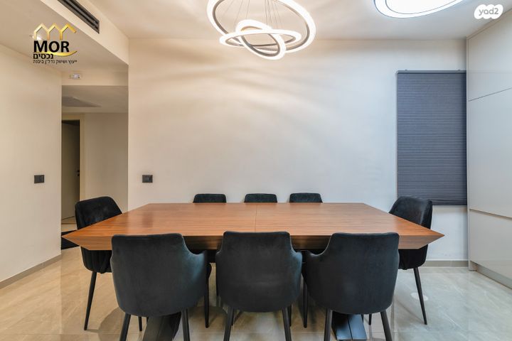 דירה, נאות שמיר, יבנה