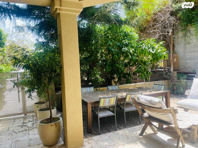 בית פרטי/ קוטג', יקינטון, מתחם 19 - 20 (מתחם הפרחים), הוד השרון