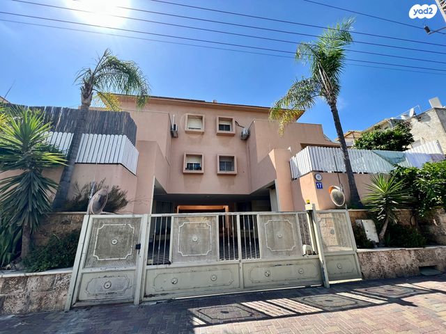 בית פרטי/ קוטג', עמק חפר, צפון מזרח מרכז העיר, נתניה