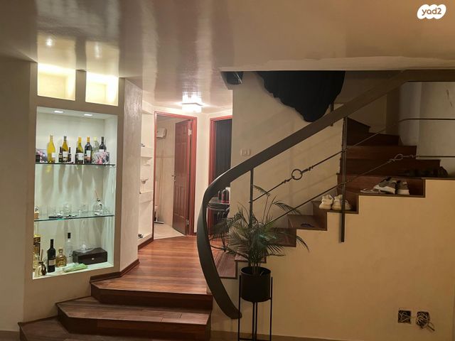 גג/ פנטהאוז, לסקוב, רמת גולדה, חיפה