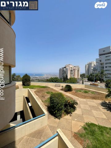 דירה, חיים הזז, סביוני הכרמל, חיפה