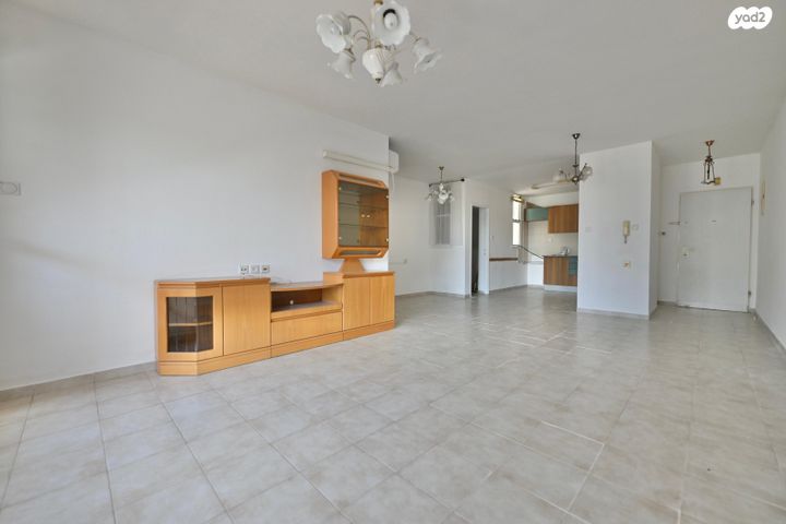 דירה, הגיתית, נאות אשלים, ראשון לציון