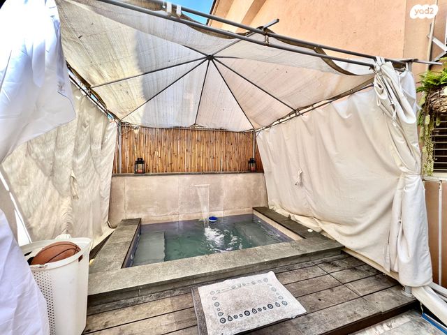 בית פרטי/ קוטג', עמק חפר, צפון מזרח מרכז העיר, נתניה